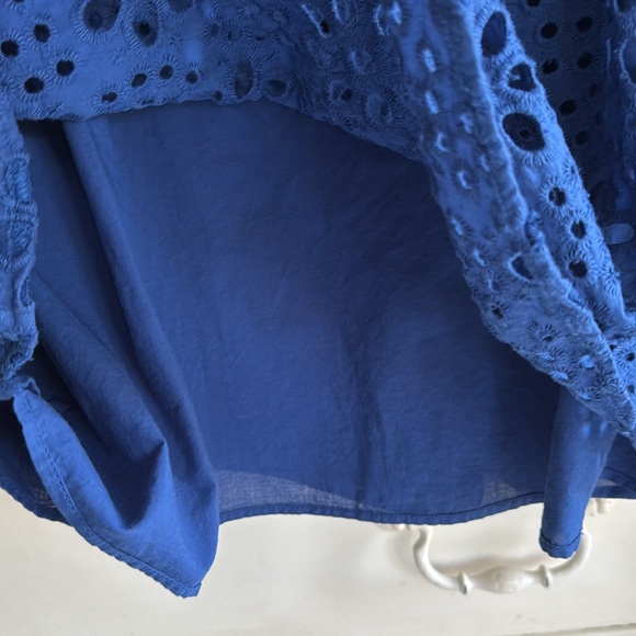 Lilly Pulitzer Kerrigan Elbow Sleeve Eyelet Top Navy Funflower Eyelet. Size S - Picture 4 of 7